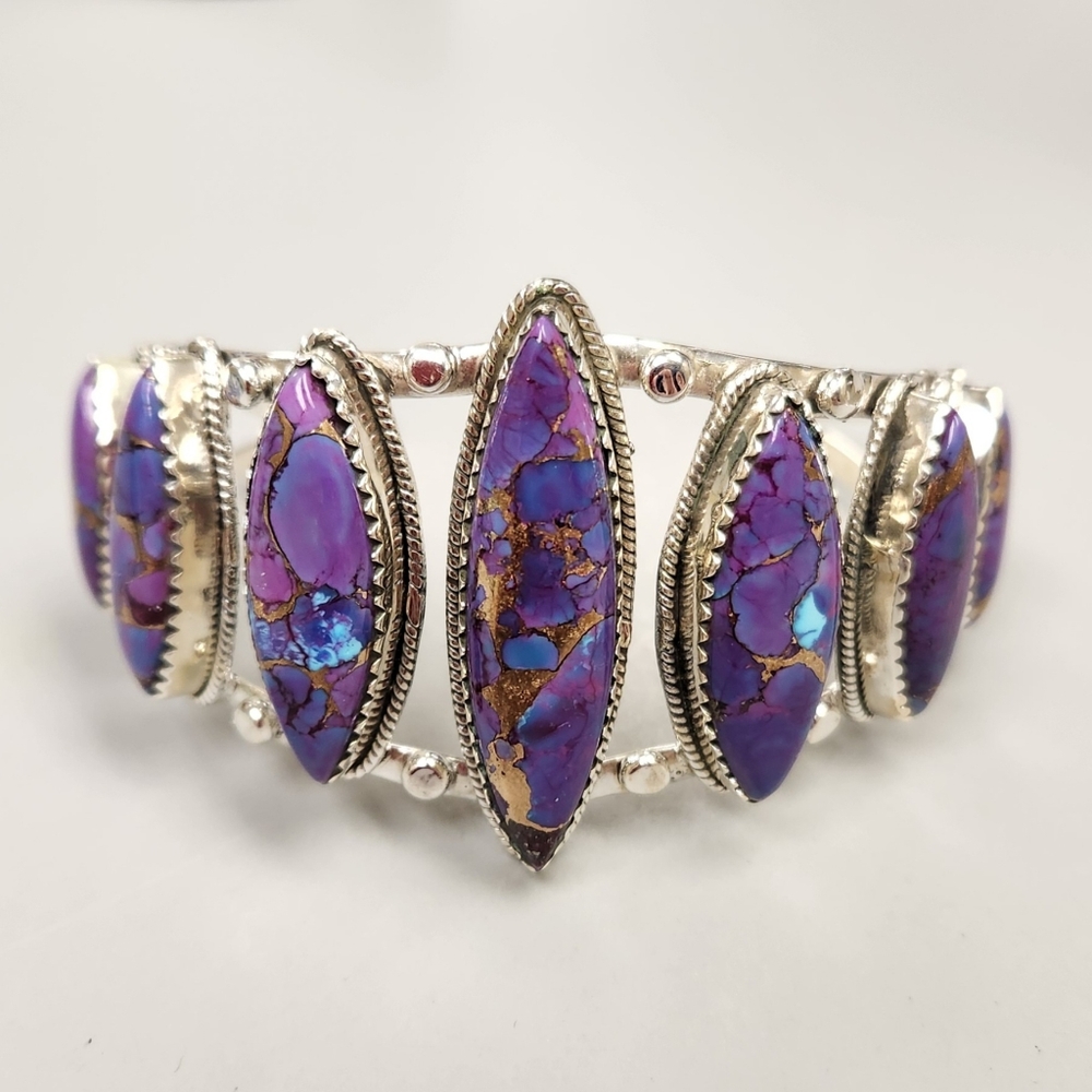 Large purple mojave bracelet